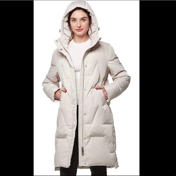 Long puffer jacket 🧥 - Picture 2 of 9